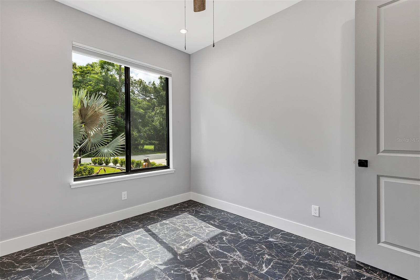 HANDSONHURST - Residential