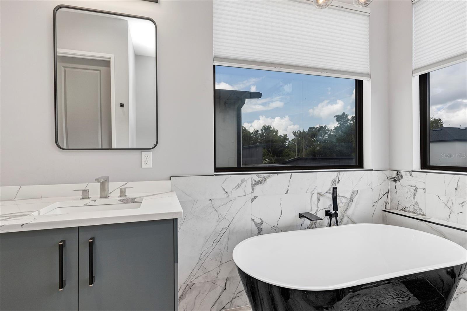 HANDSONHURST - Residential