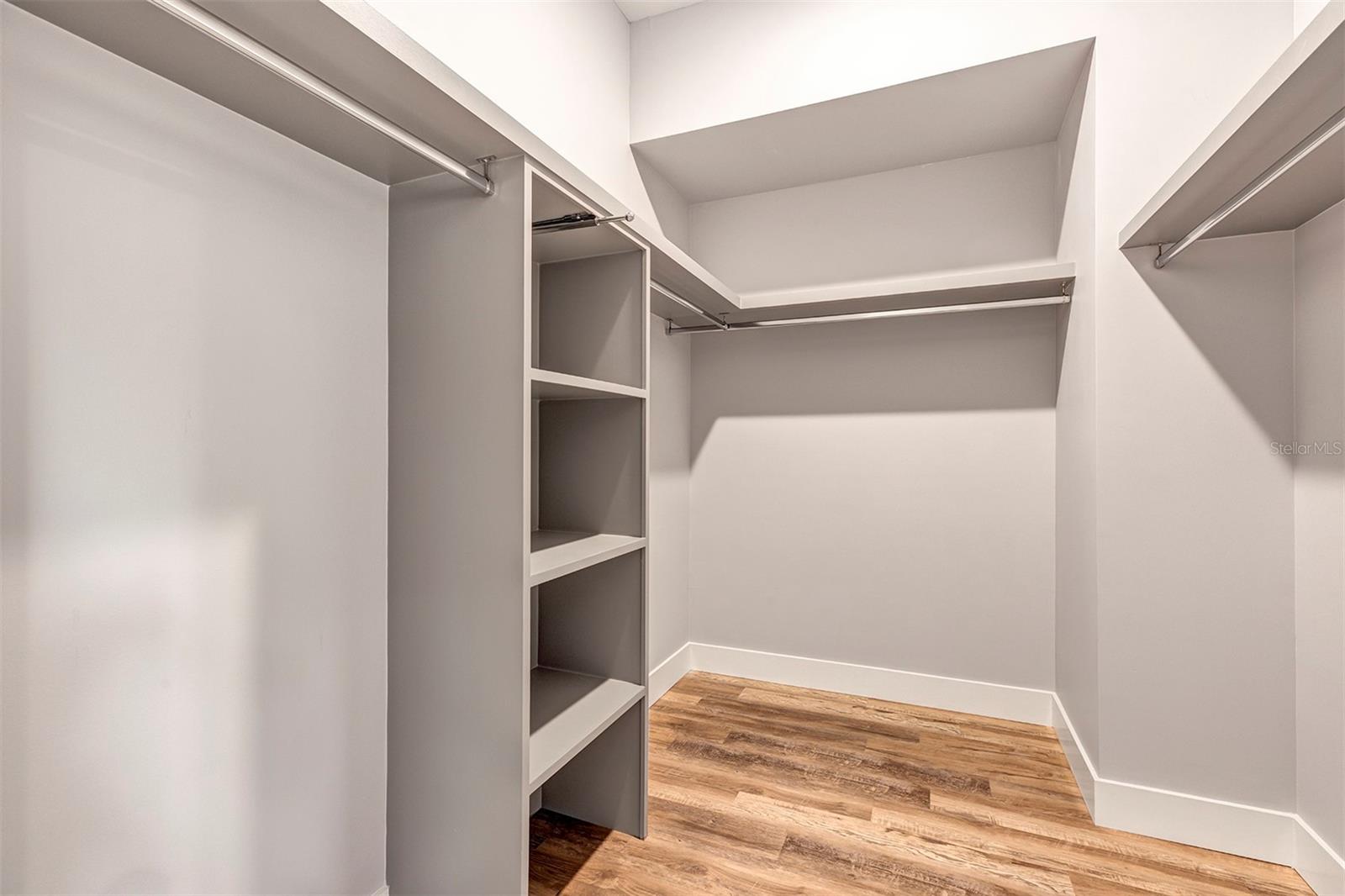 HANDSONHURST - Residential