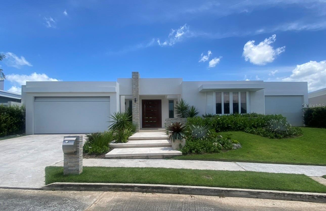 PASEO SAN JUAN - Residential