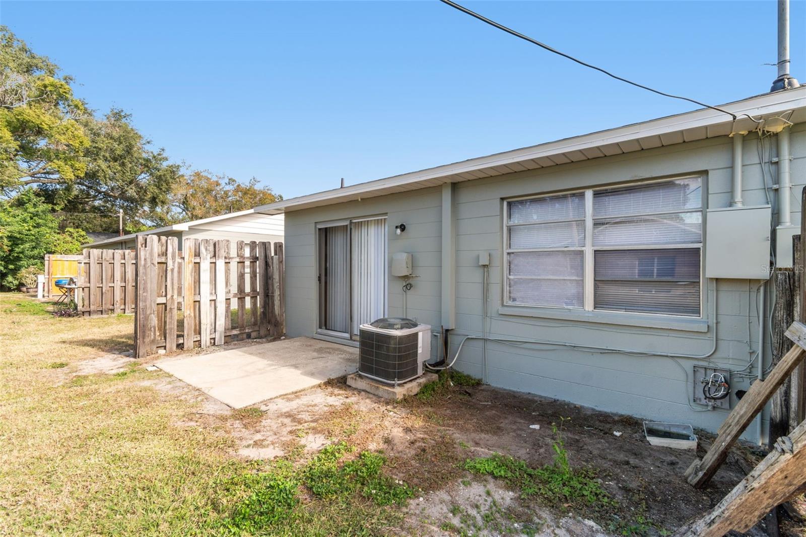 LAKE GIBSON VILLAS - Residential Income