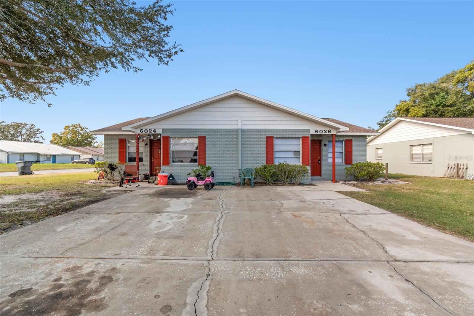 LAKE GIBSON VILLAS - Residential Income