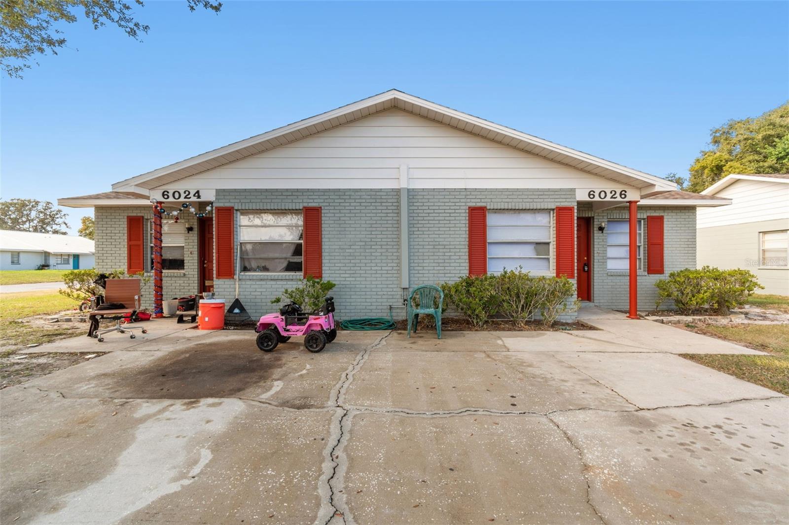 LAKE GIBSON VILLAS - Residential Income