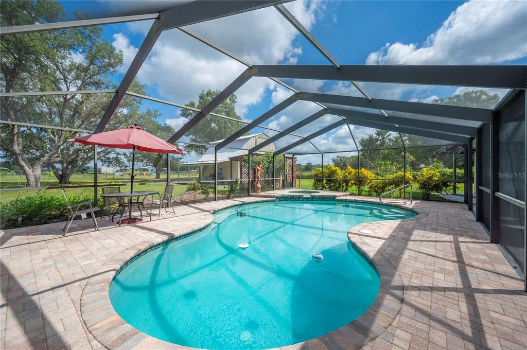 Photo of 216 Corbett Road, Lithia, FL 33547 (MLS # L4956483)
