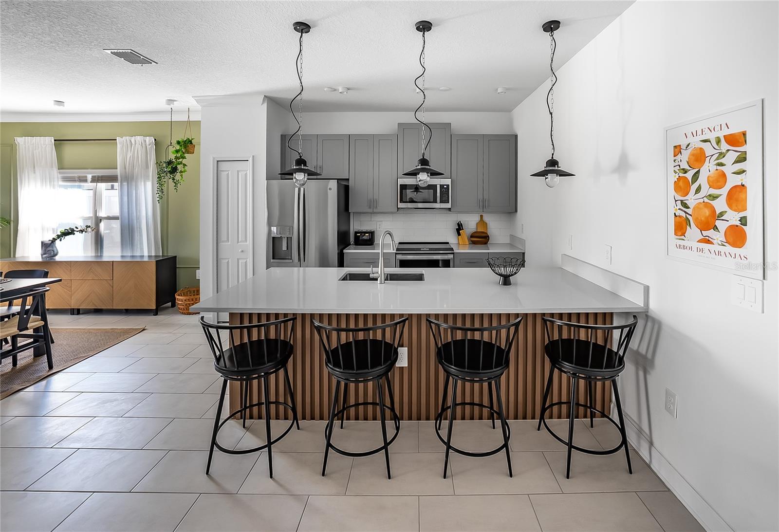 2633 SCRAPBOOK STREET