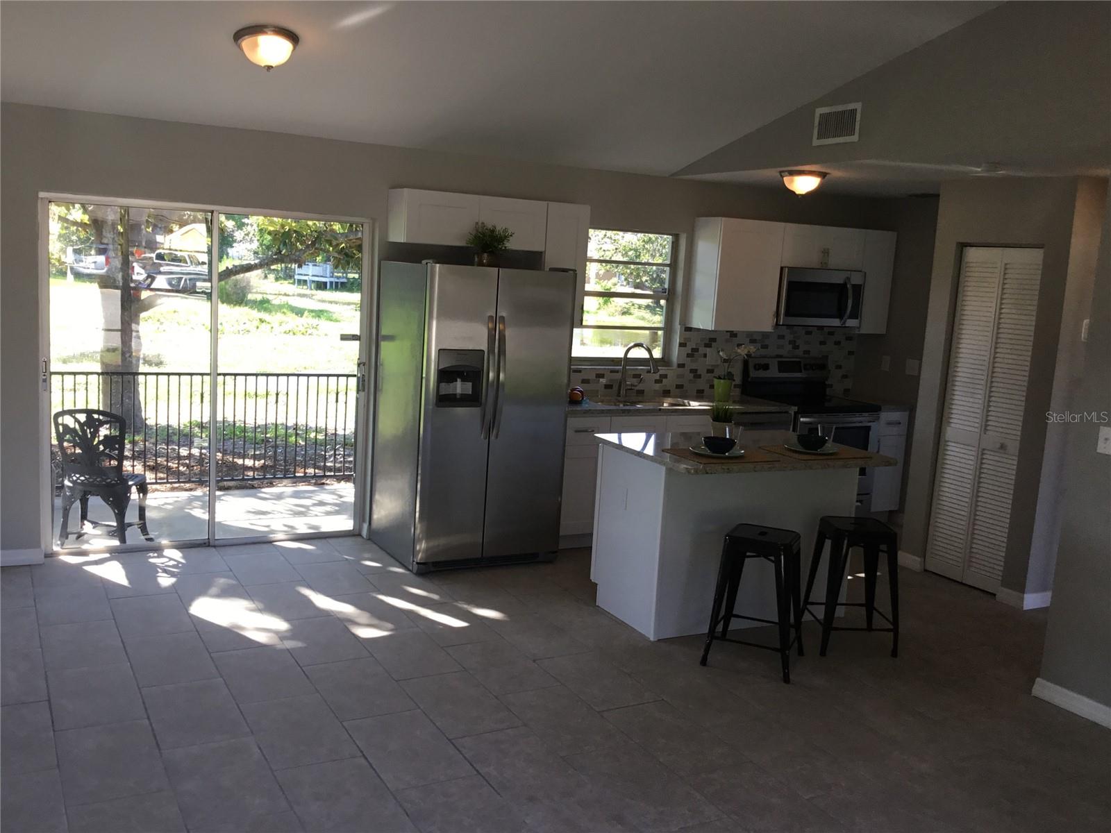 VENICE ESTATES SUB - Residential Lease
