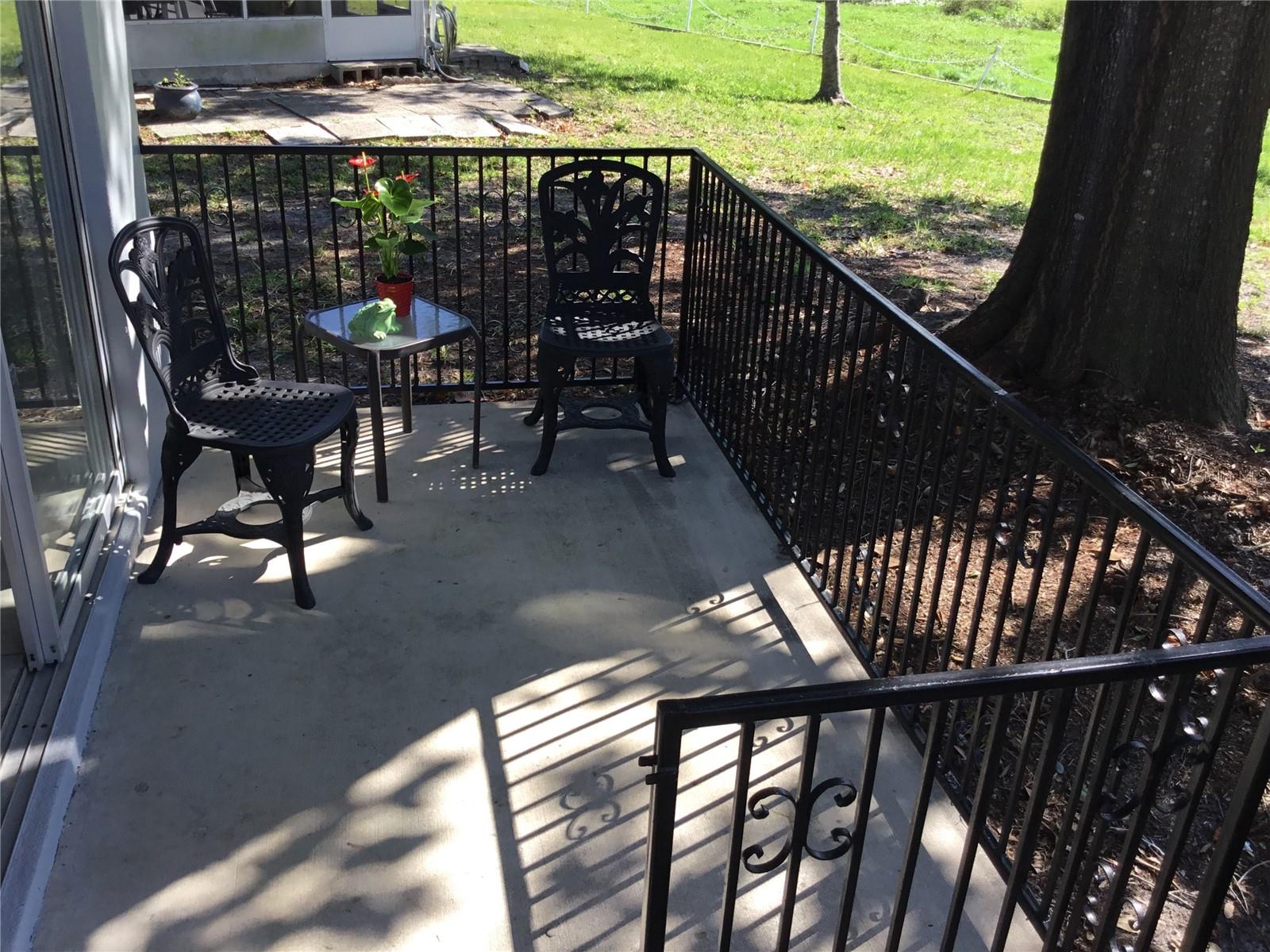 VENICE ESTATES SUB - Residential Lease