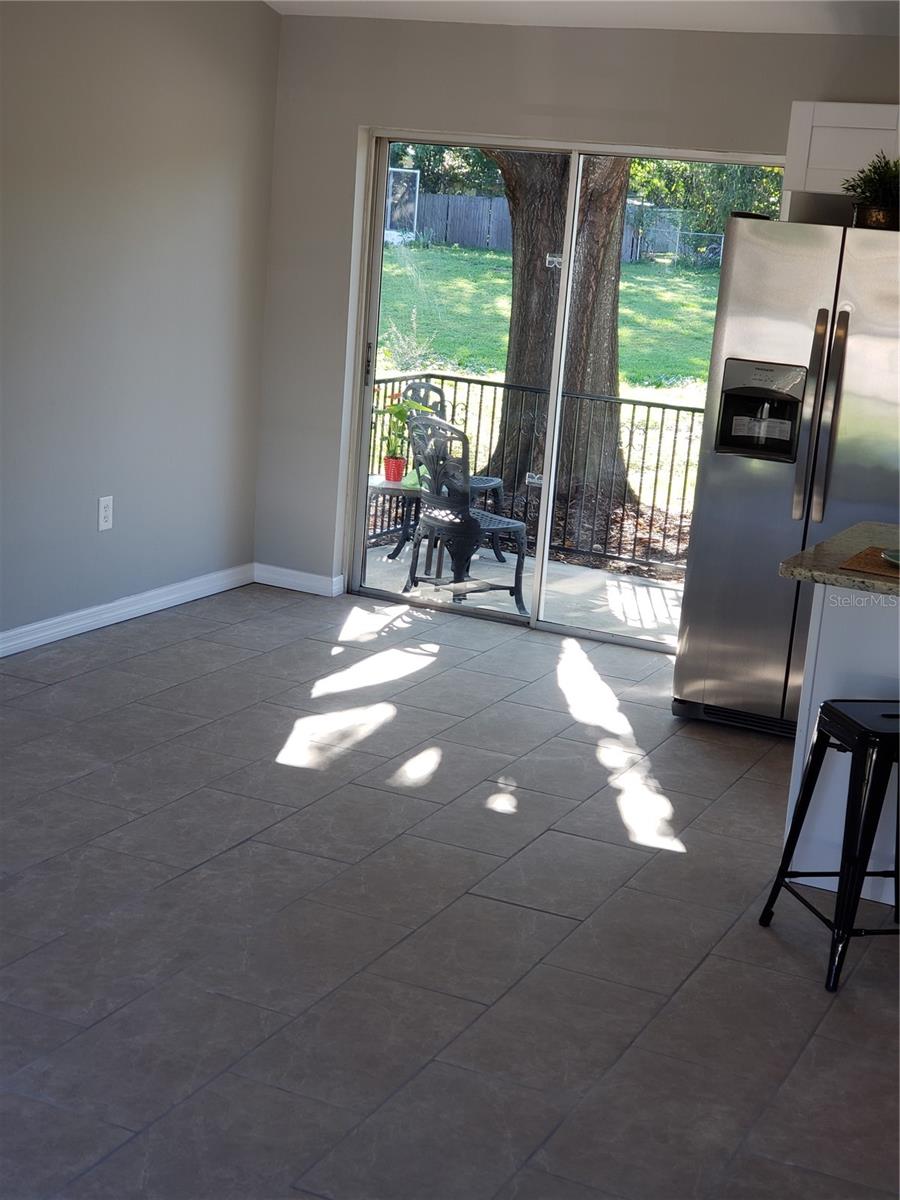 VENICE ESTATES SUB - Residential Lease
