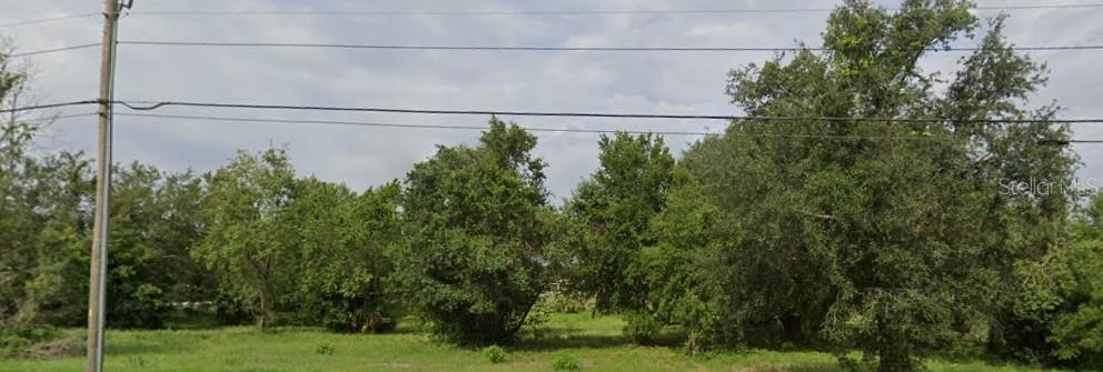 11+ acres of property in Lake County, close to CR 33 in Groveland, zoned residential. No survey available, no environmental studies done.
3.6 acres in Flood Zone X, 8.1 acres in Flood Zone A, 259 feet lake front to Lake Bluff, no improvements.