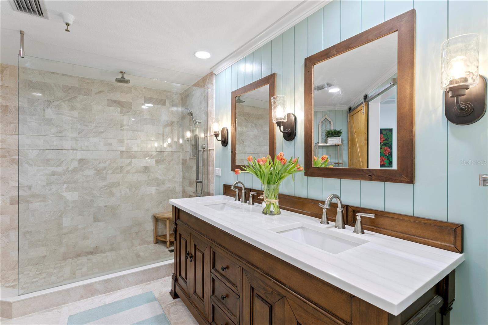 DOLPHIN CAY ANTIGUA - Residential