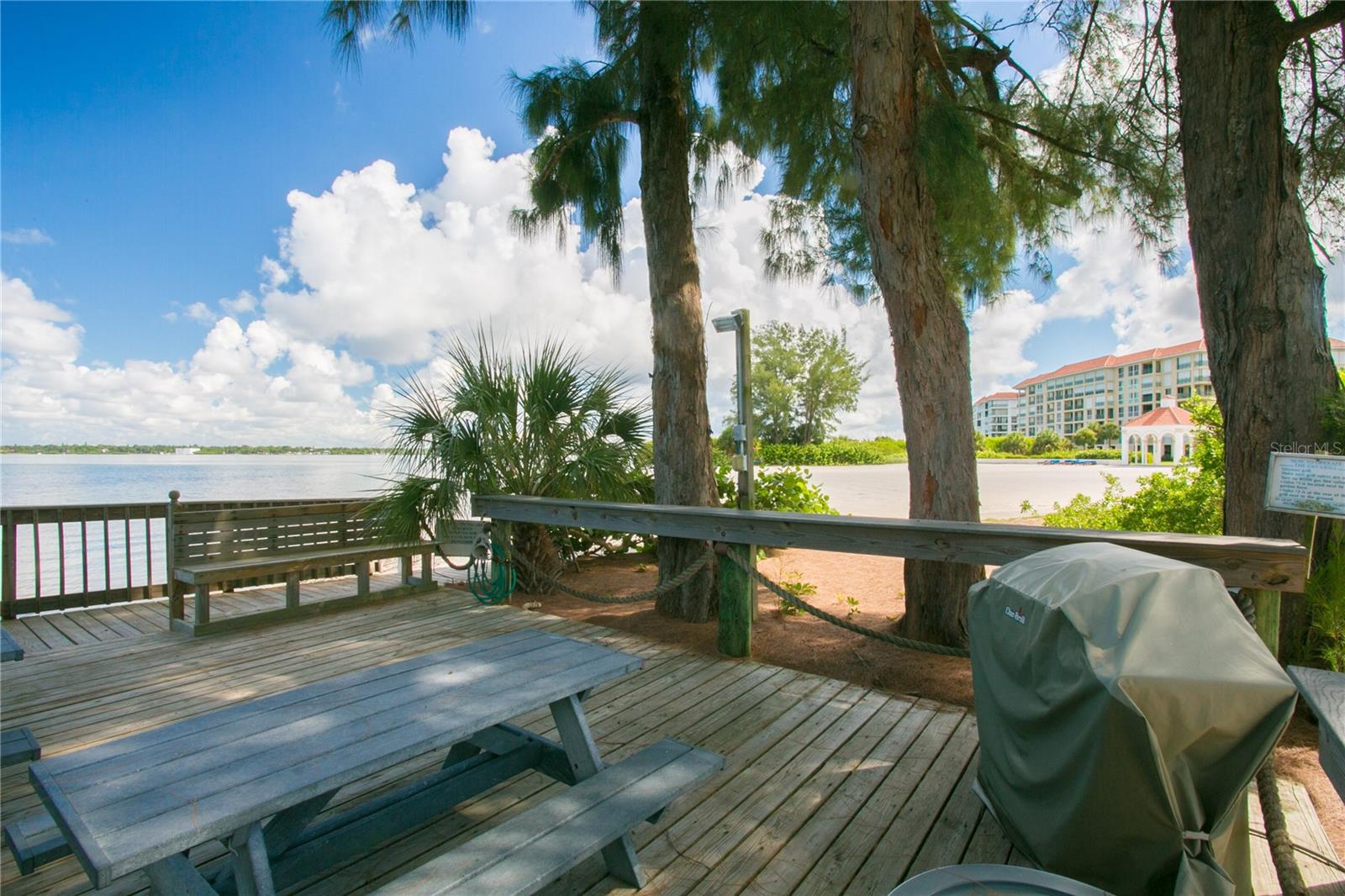 DOLPHIN CAY ANTIGUA - Residential