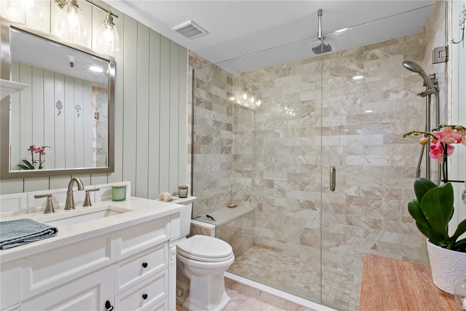 DOLPHIN CAY ANTIGUA - Residential