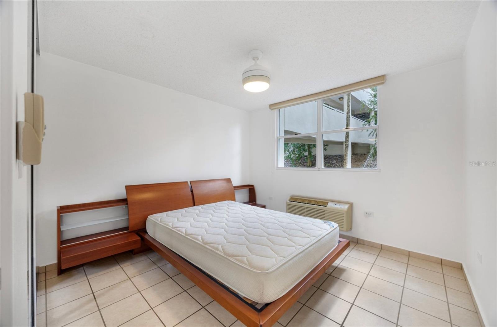 COND.MONTE DE LOS FRAILES - Residential Lease