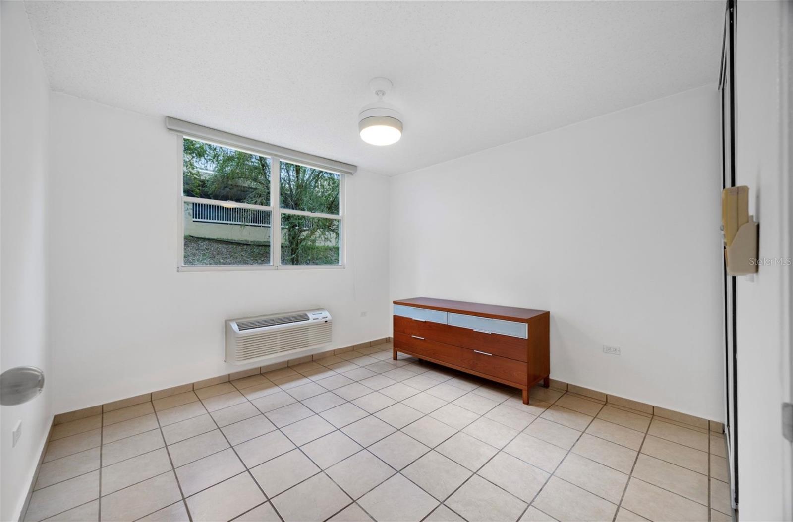 COND.MONTE DE LOS FRAILES - Residential Lease