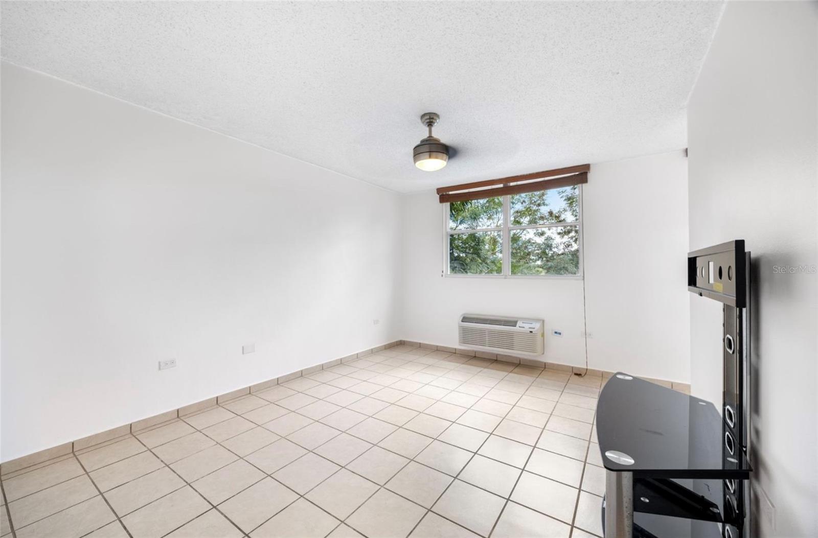 COND.MONTE DE LOS FRAILES - Residential Lease