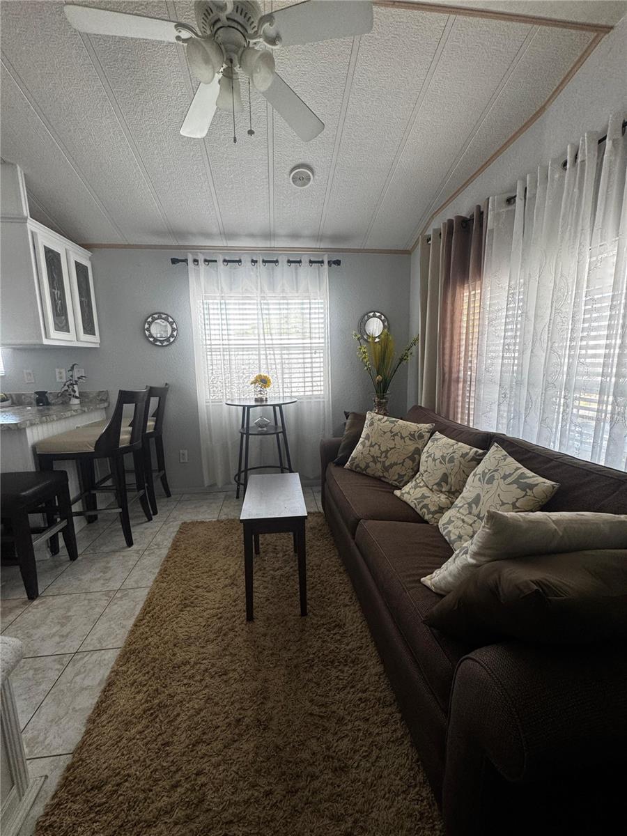 CENTER CREST - Residential