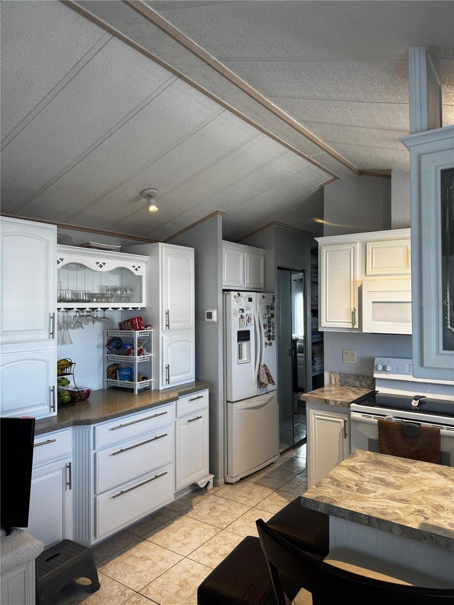 CENTER CREST - Residential