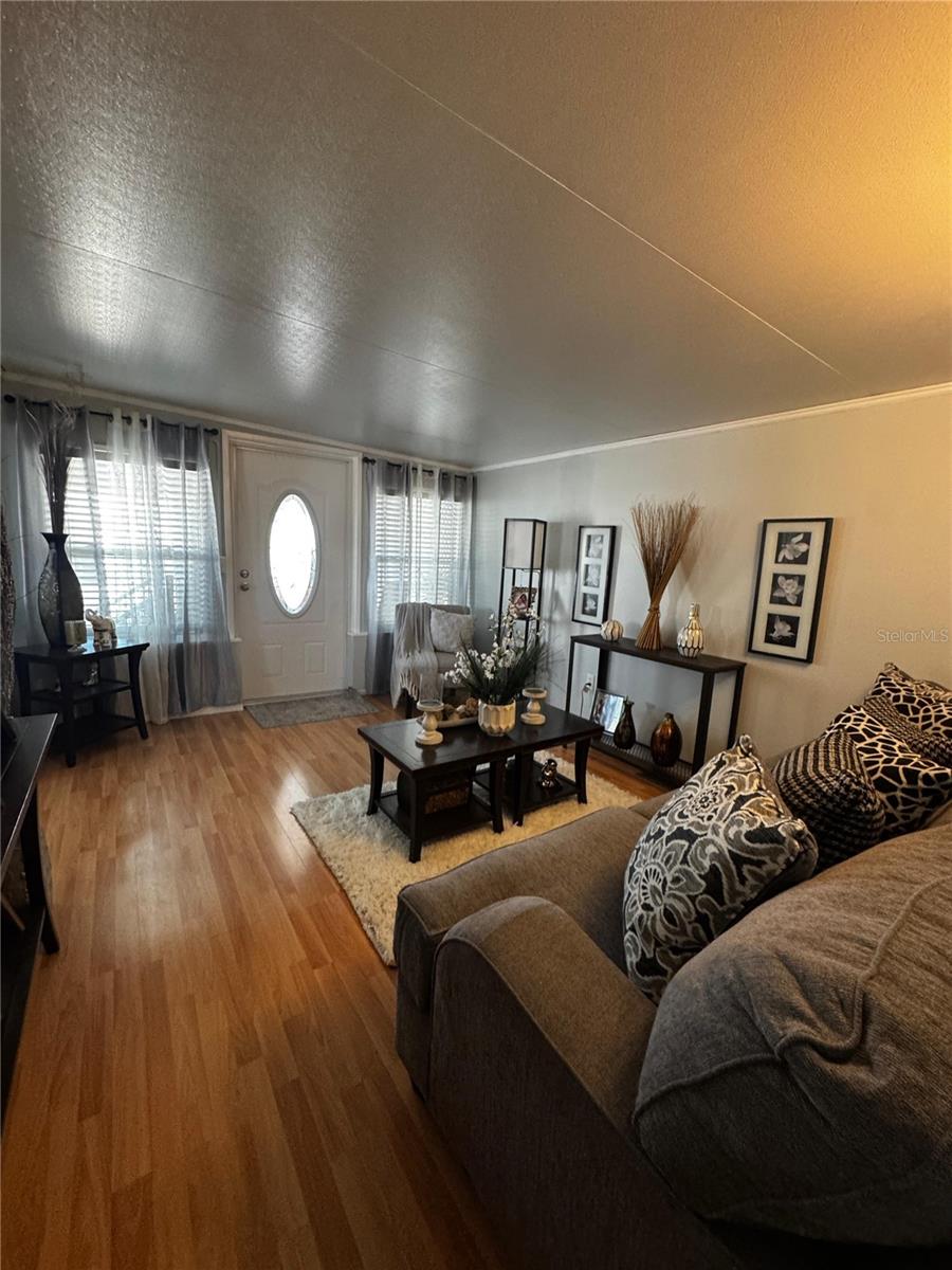 CENTER CREST - Residential