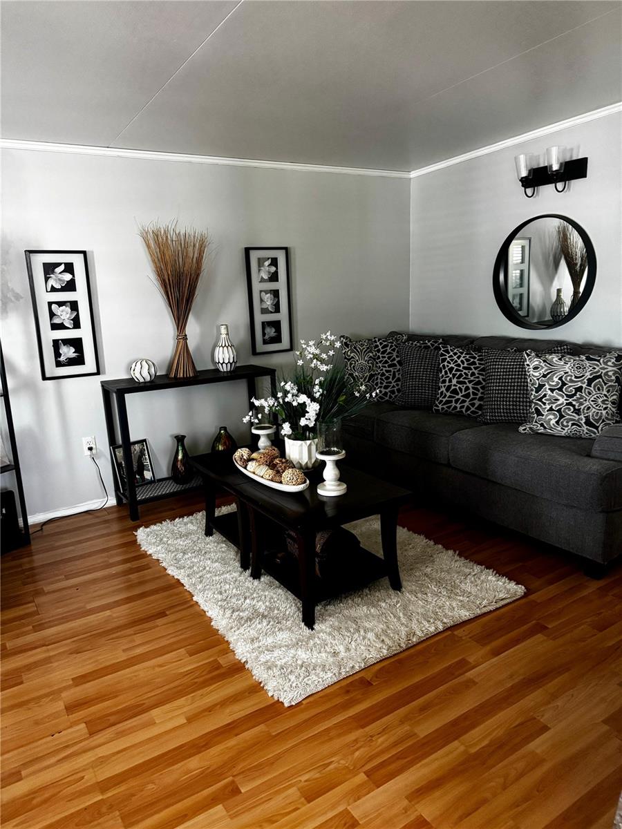 CENTER CREST - Residential