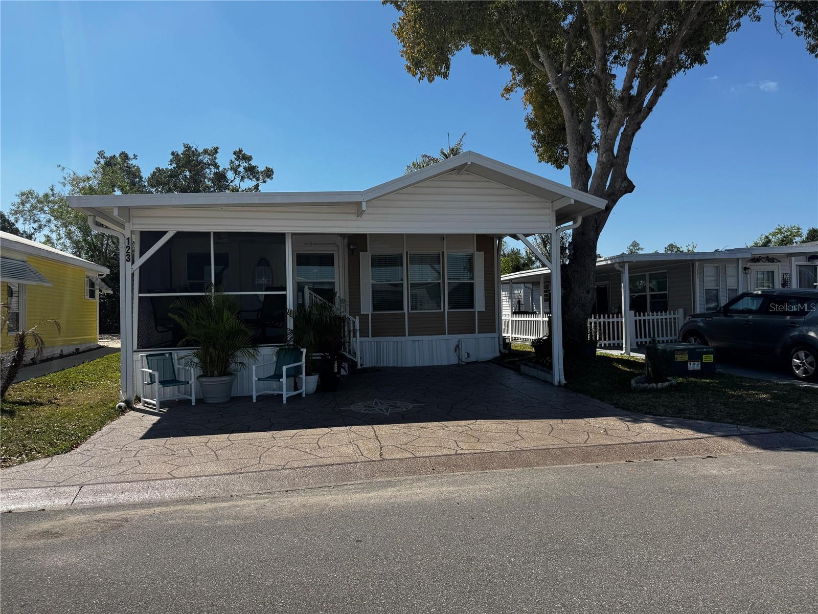 CENTER CREST - Residential