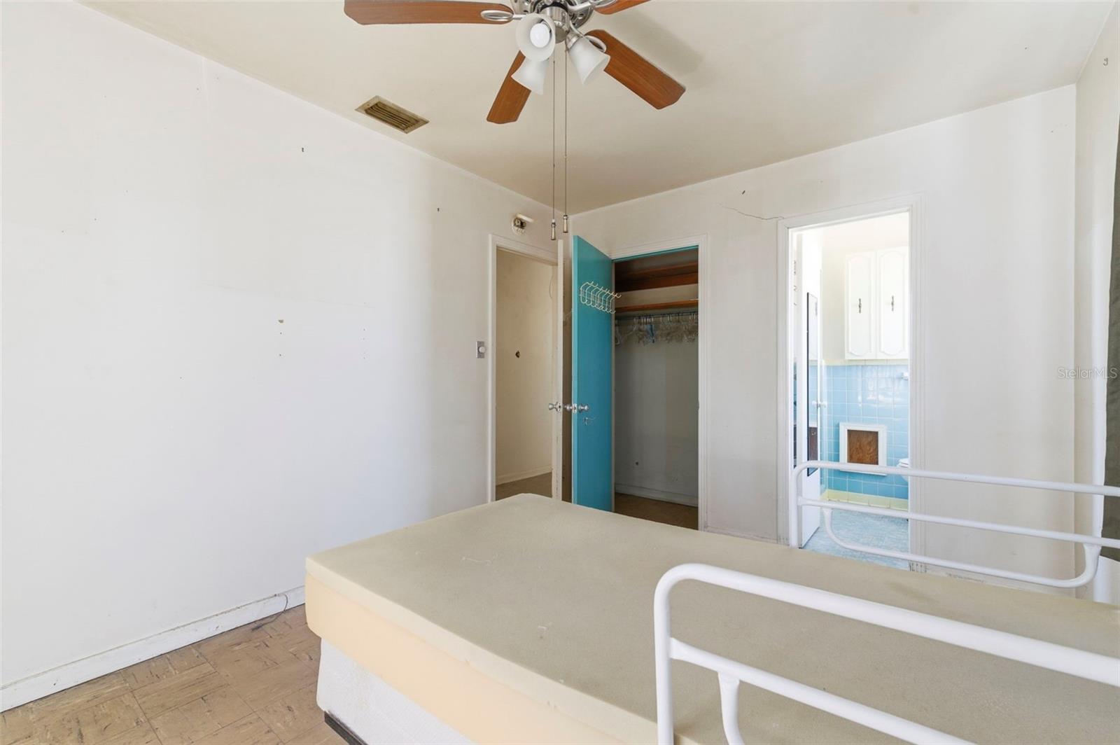 AYALAS ADD TO WELLSWOOD - Residential