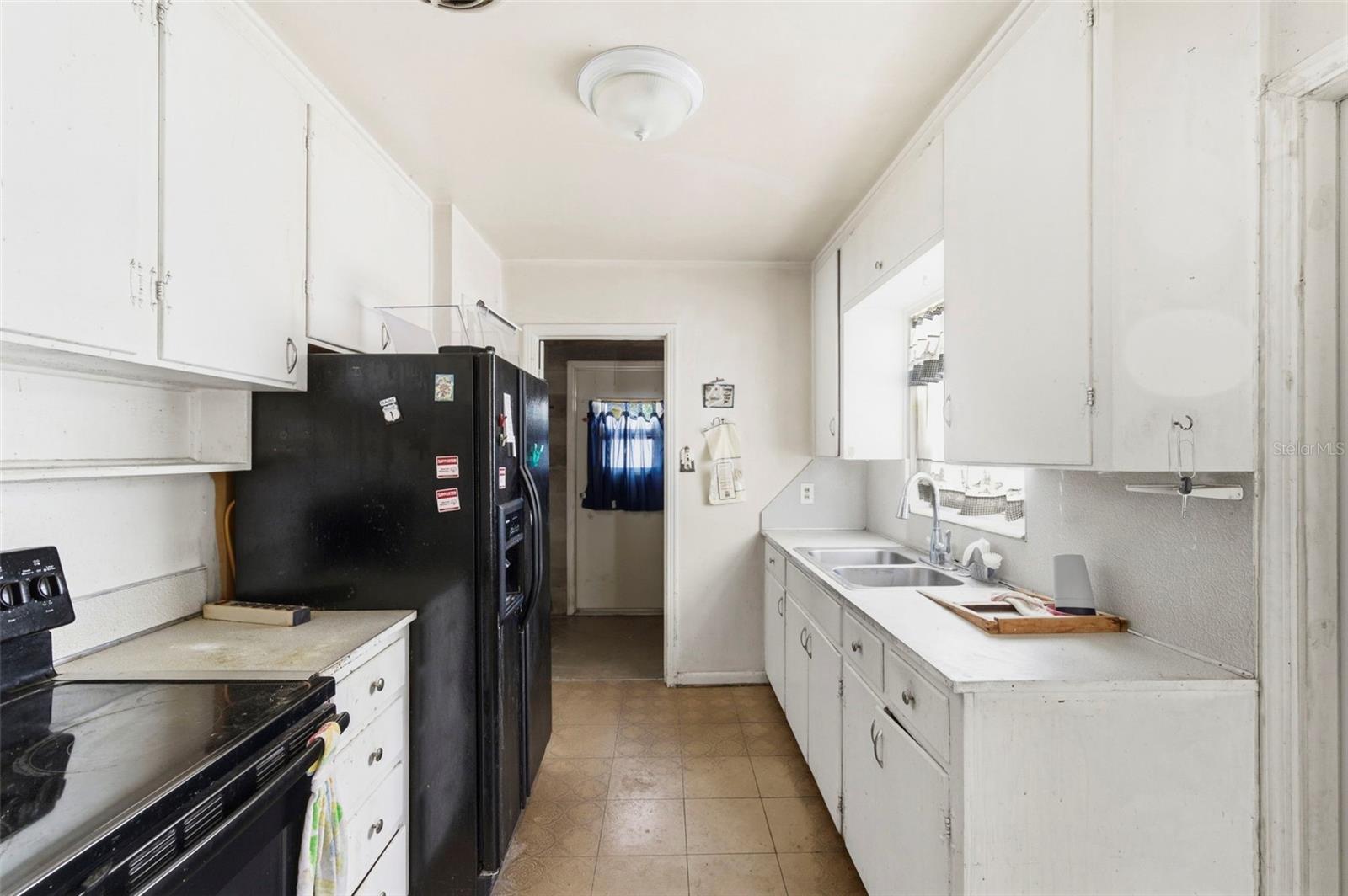AYALAS ADD TO WELLSWOOD - Residential