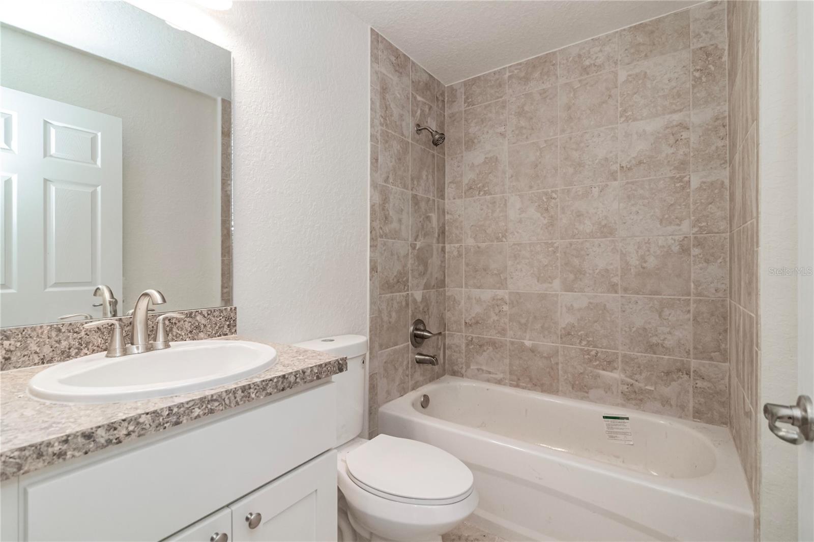 SILVER SPGS SHORES UN 24 - Residential