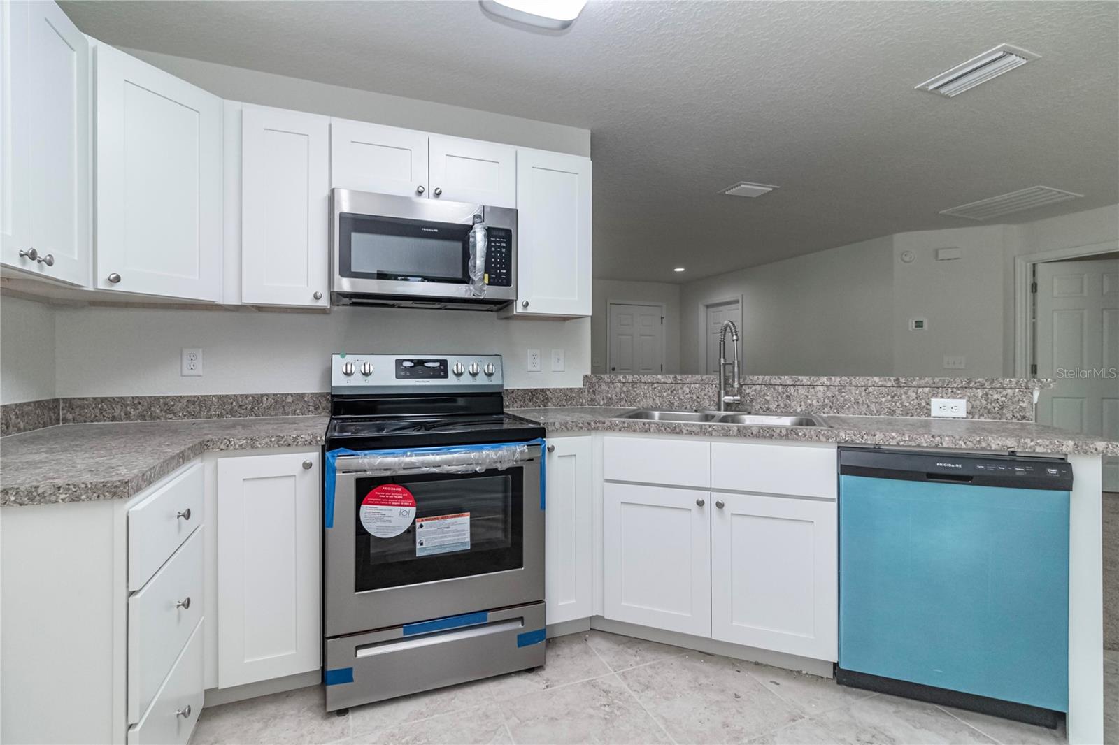 SILVER SPGS SHORES UN 24 - Residential