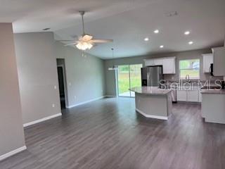 RAINBOW S END ESTATE - Residential