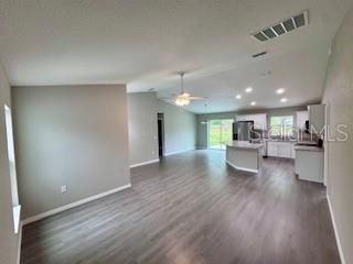 RAINBOW S END ESTATE - Residential