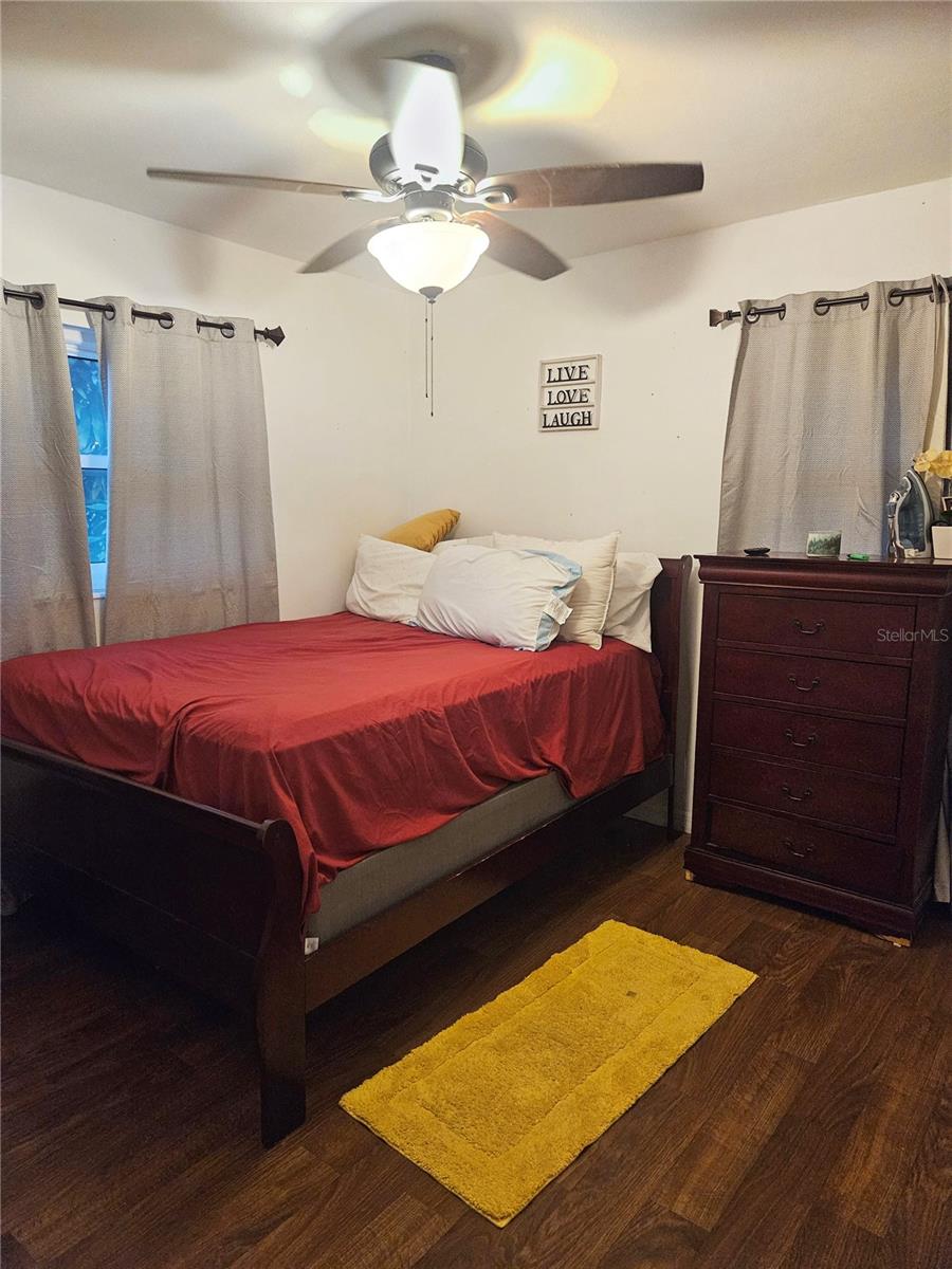 MEADOWLAWN - Residential