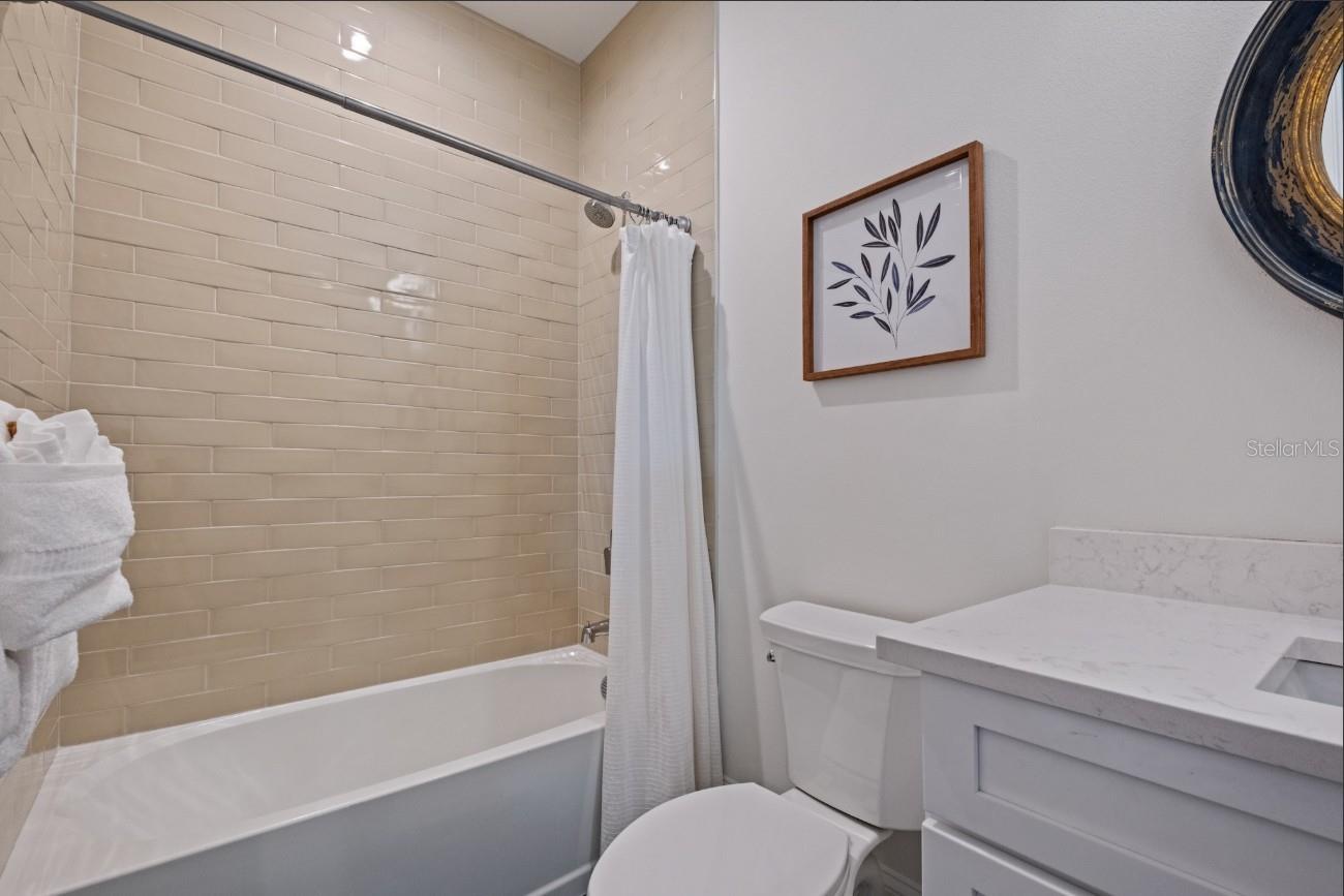 ANNA MARIA BEACH - Residential