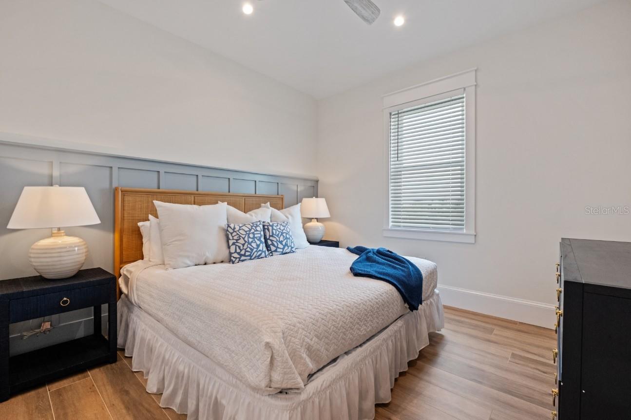 ANNA MARIA BEACH - Residential