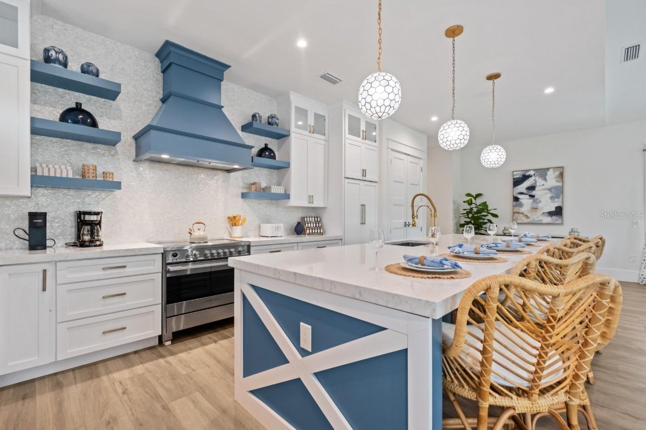 ANNA MARIA BEACH - Residential