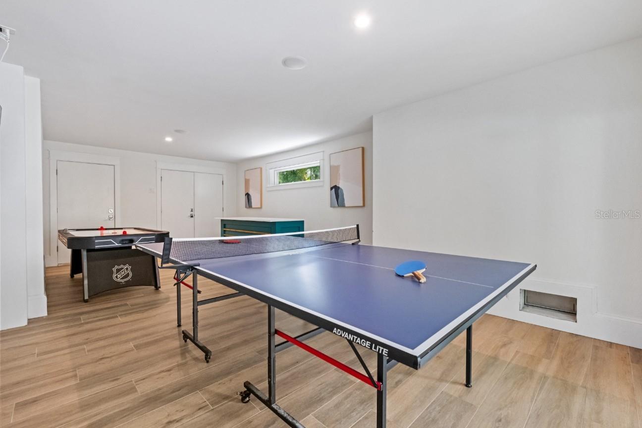 ANNA MARIA BEACH - Residential