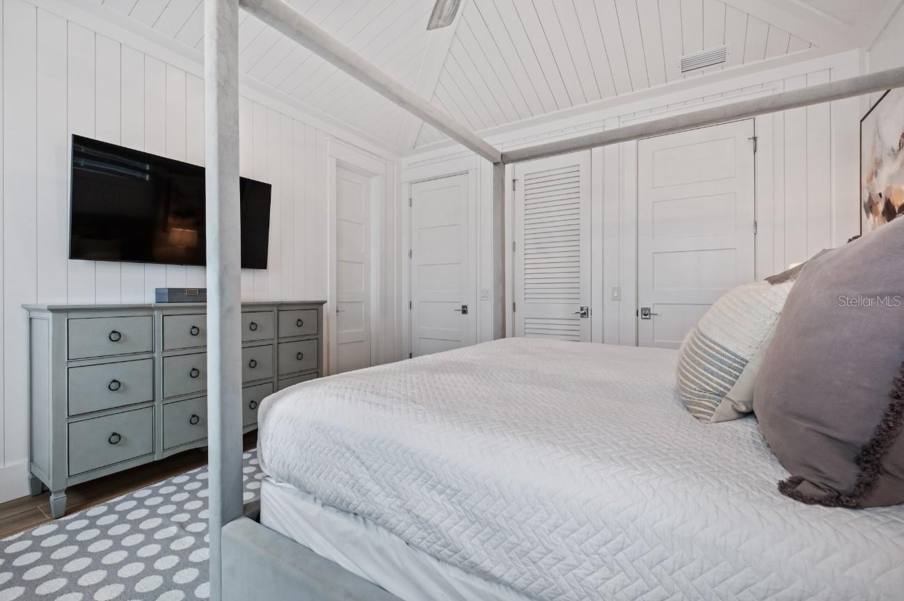 ANNA MARIA BEACH - Residential