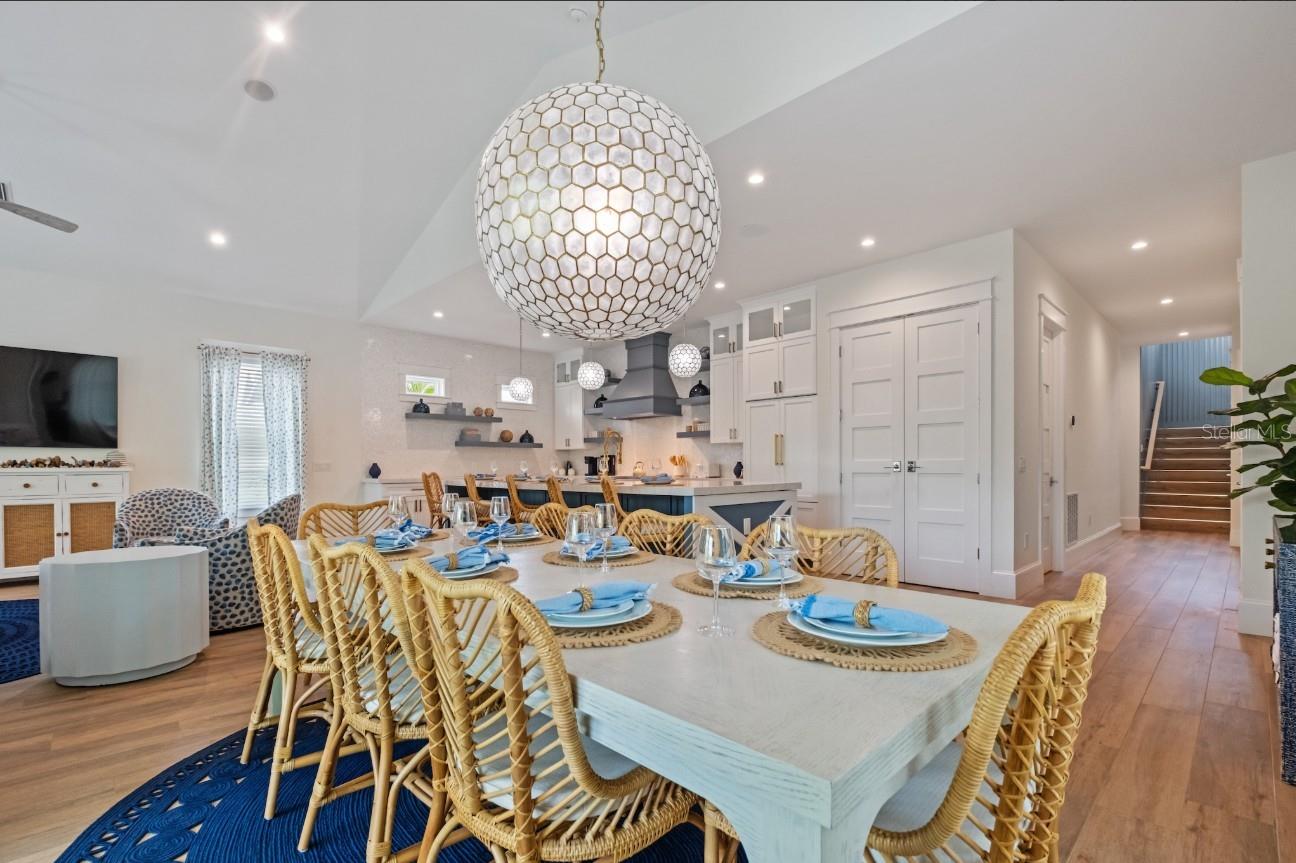 ANNA MARIA BEACH - Residential