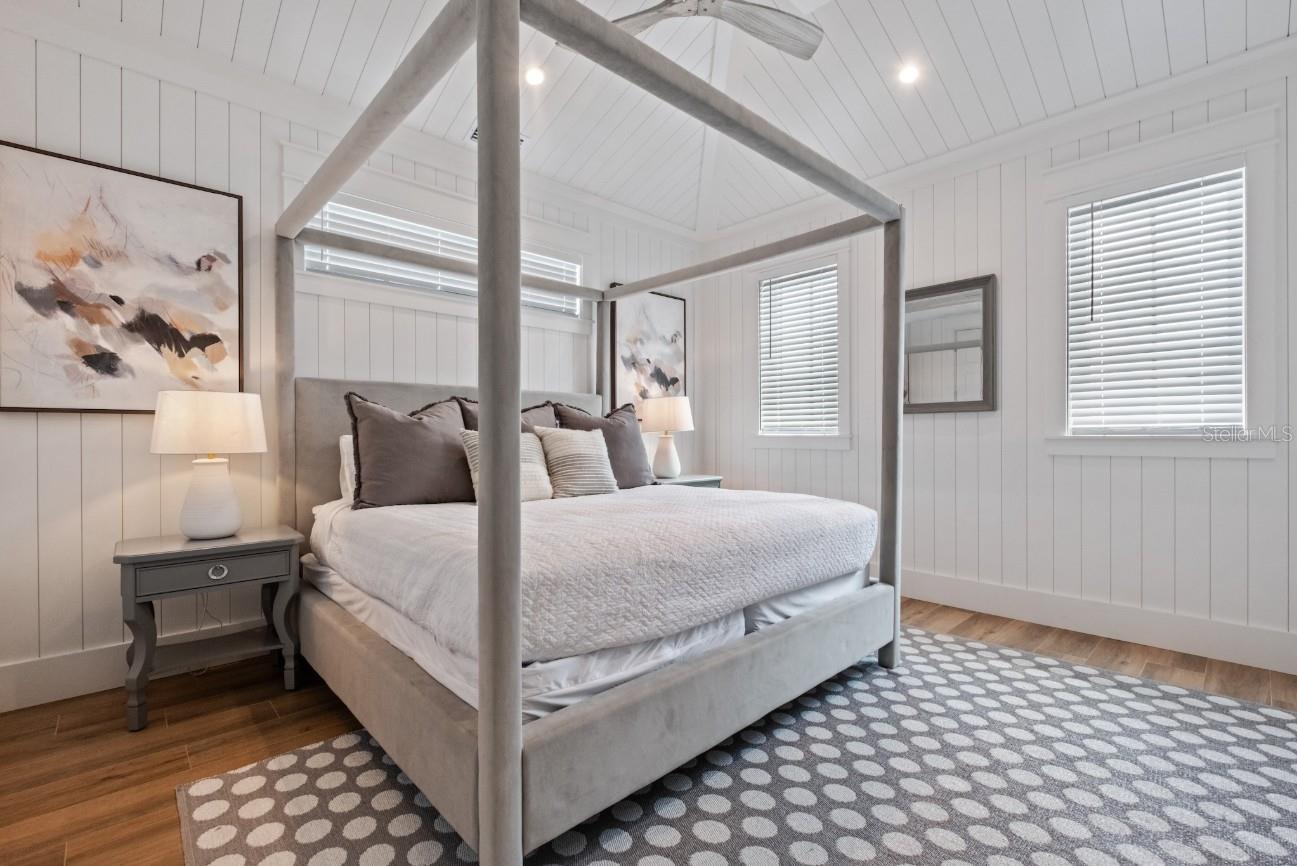 ANNA MARIA BEACH - Residential