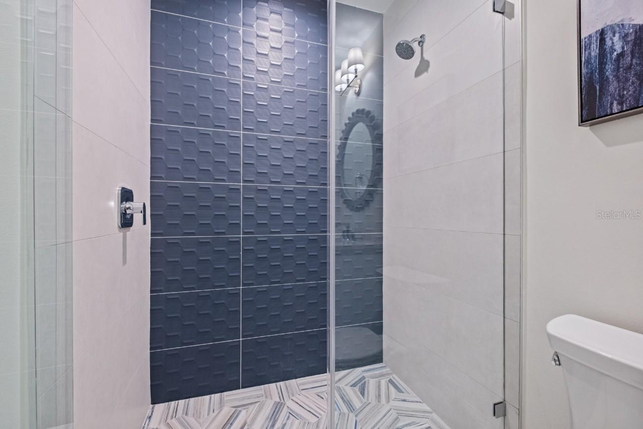 ANNA MARIA BEACH - Residential