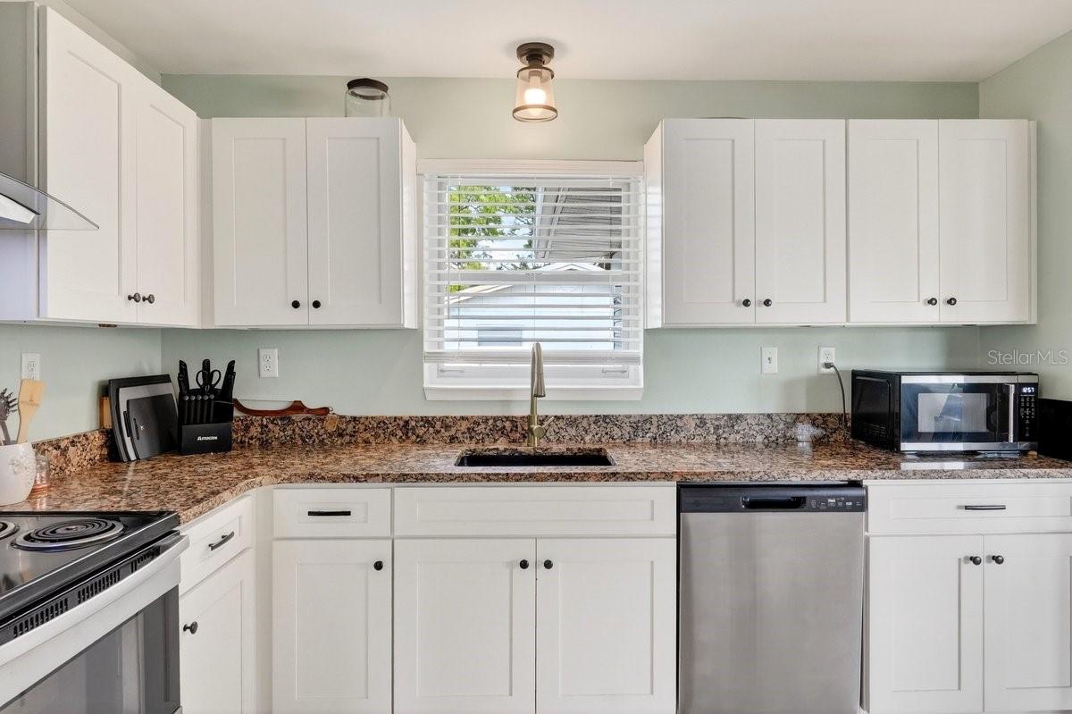 DUKES BLUE LAKE SUB - Residential