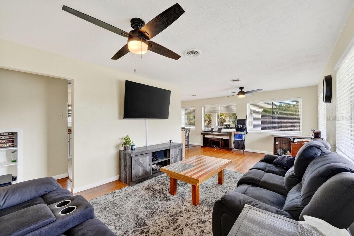 DUKES BLUE LAKE SUB - Residential