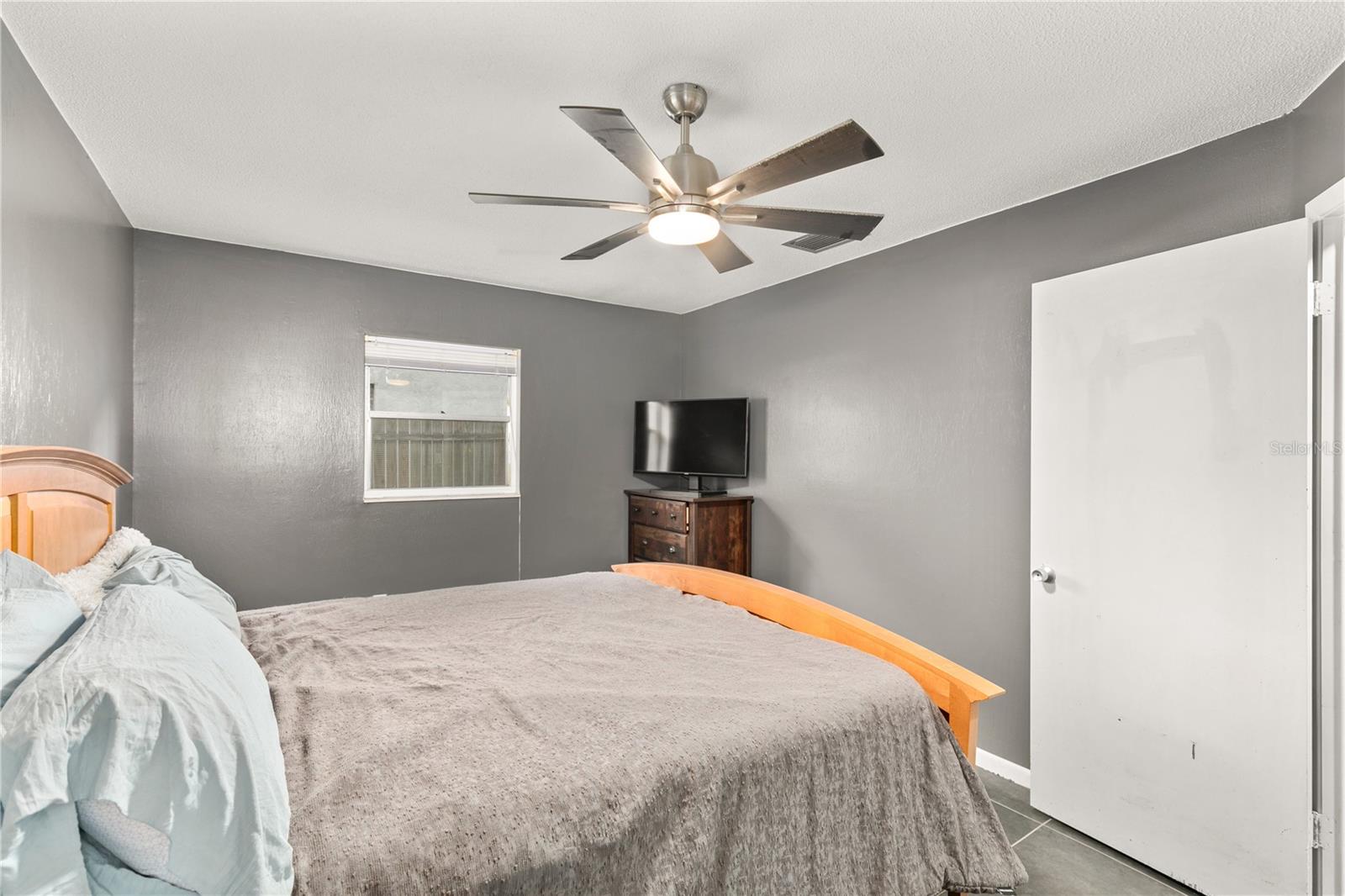 TRIANGLE ACRES - Residential