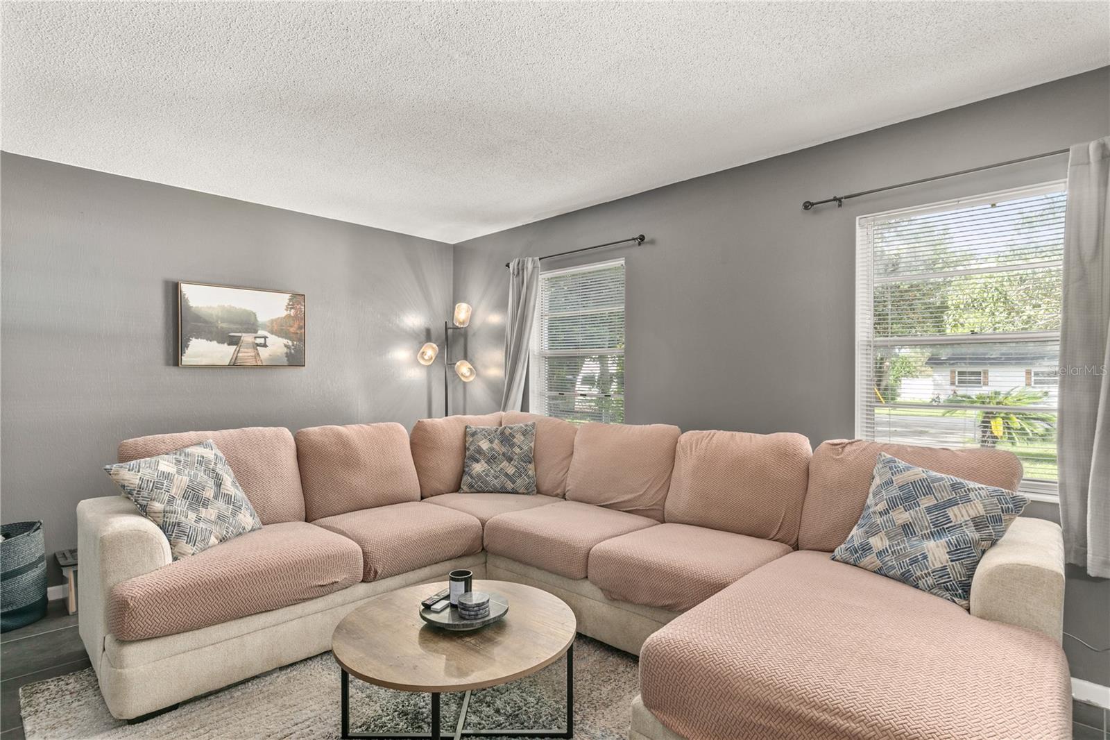 TRIANGLE ACRES - Residential