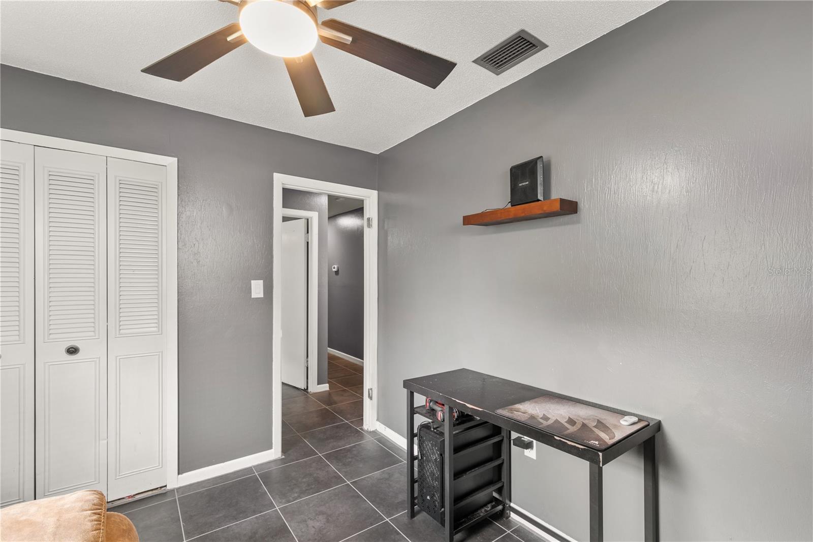 TRIANGLE ACRES - Residential