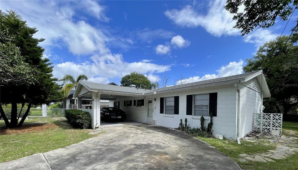 Photo of 1330 Palm Drive, Mount Dora, FL 32757 (MLS # G5102867)