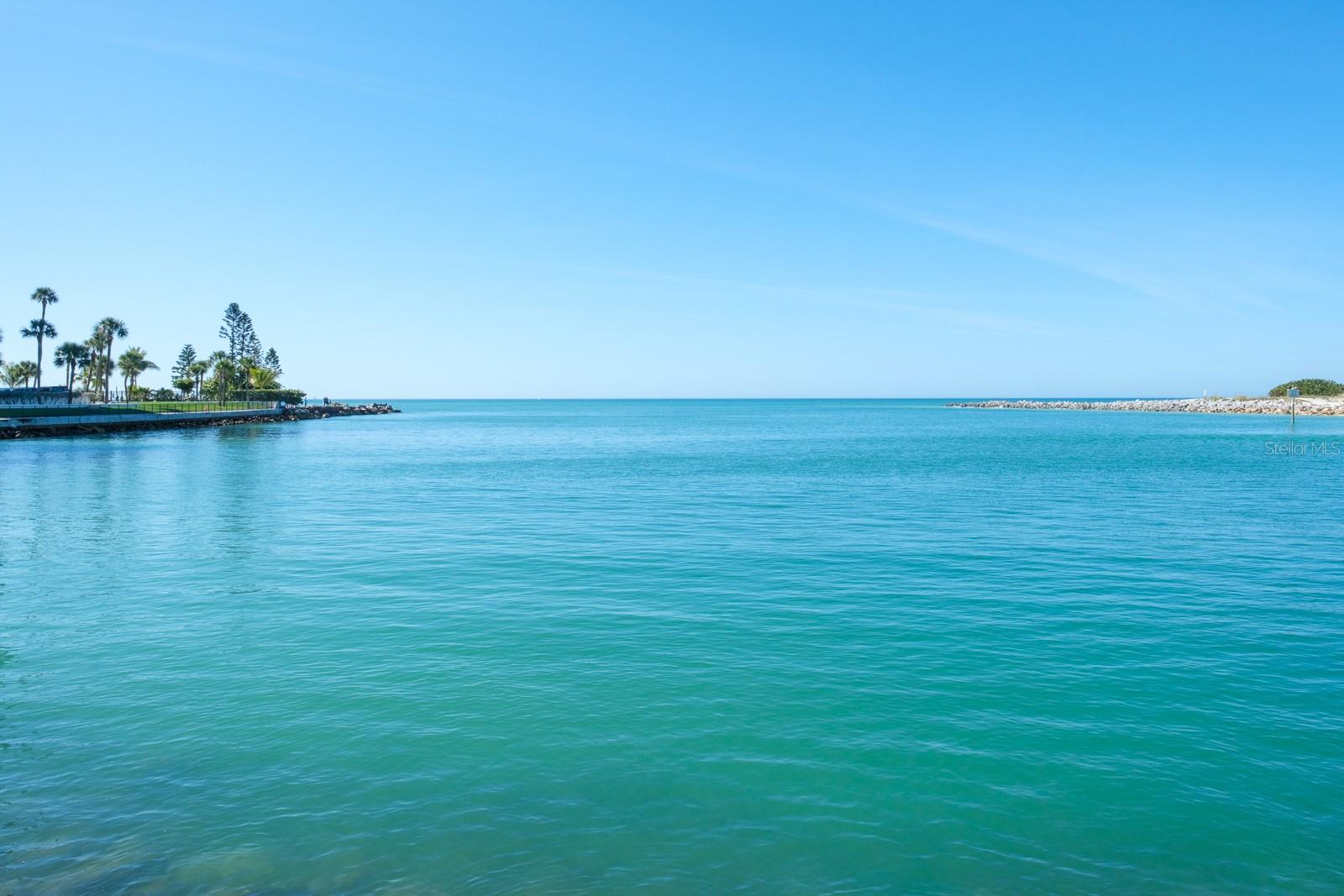 VENTA APTS CONDO - Residential Lease