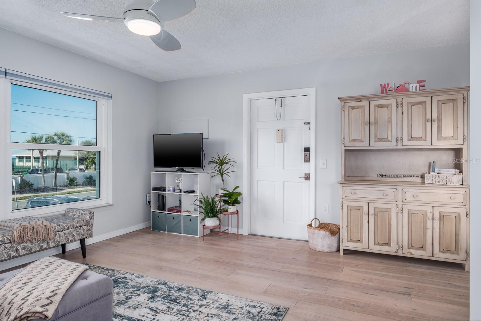 VENTA APTS CONDO - Residential Lease