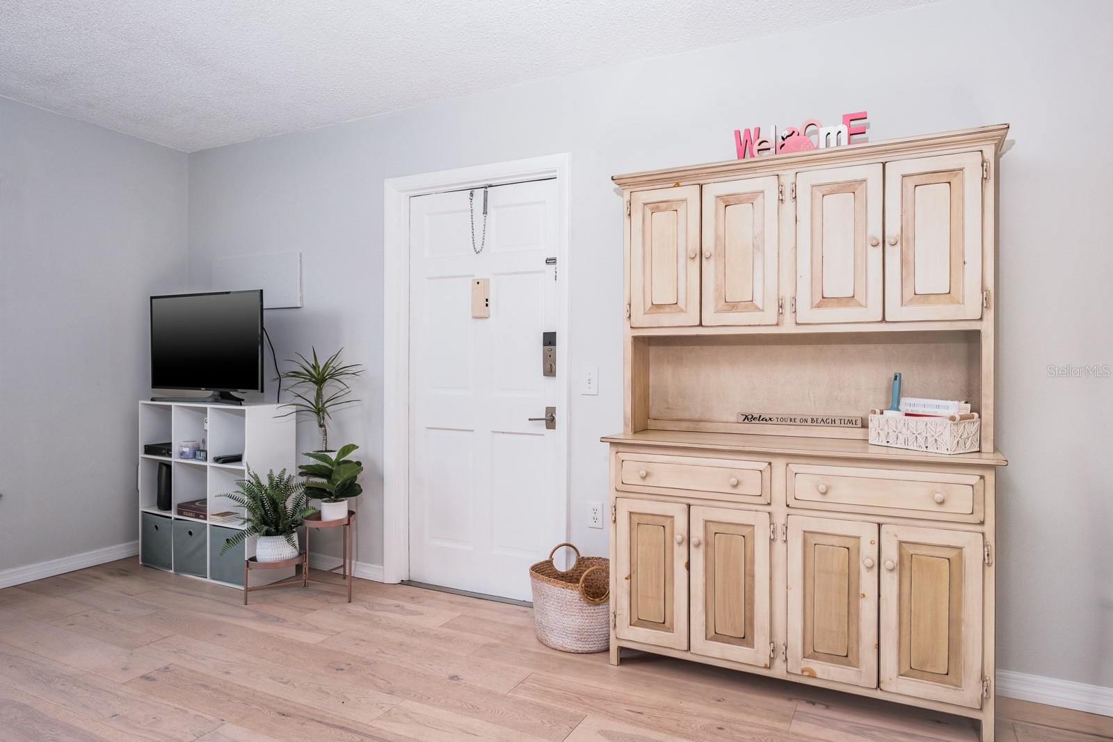 VENTA APTS CONDO - Residential Lease