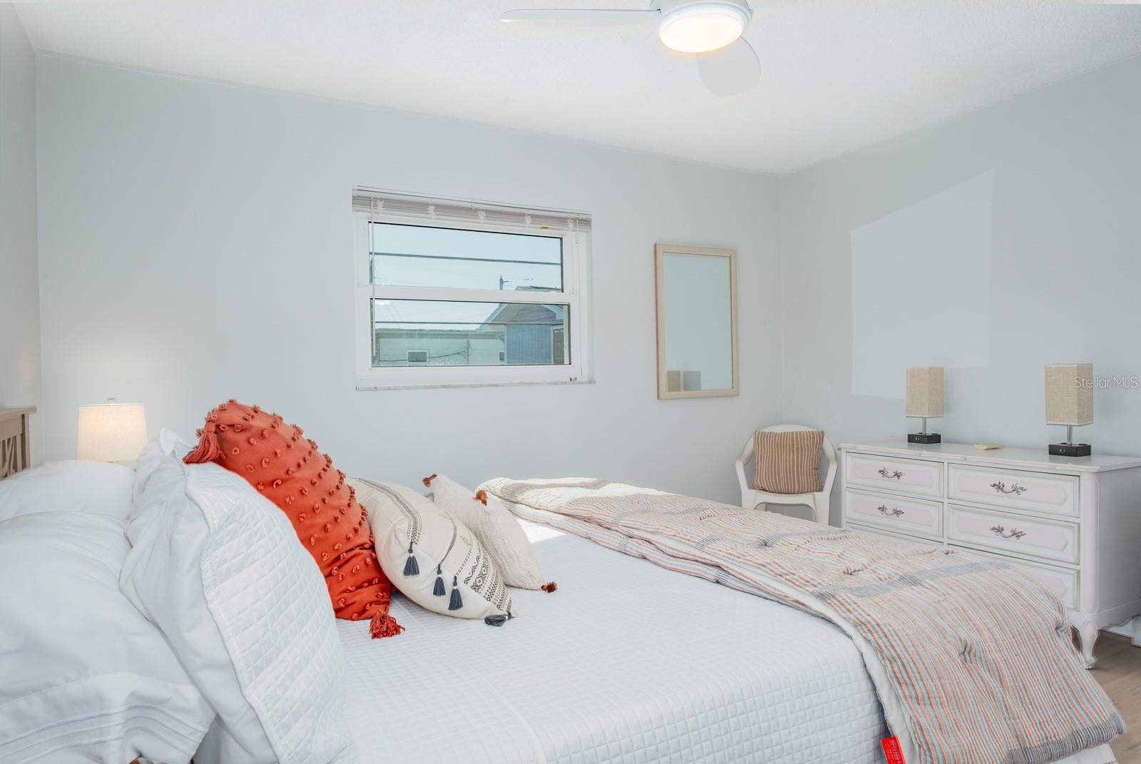 VENTA APTS CONDO - Residential Lease