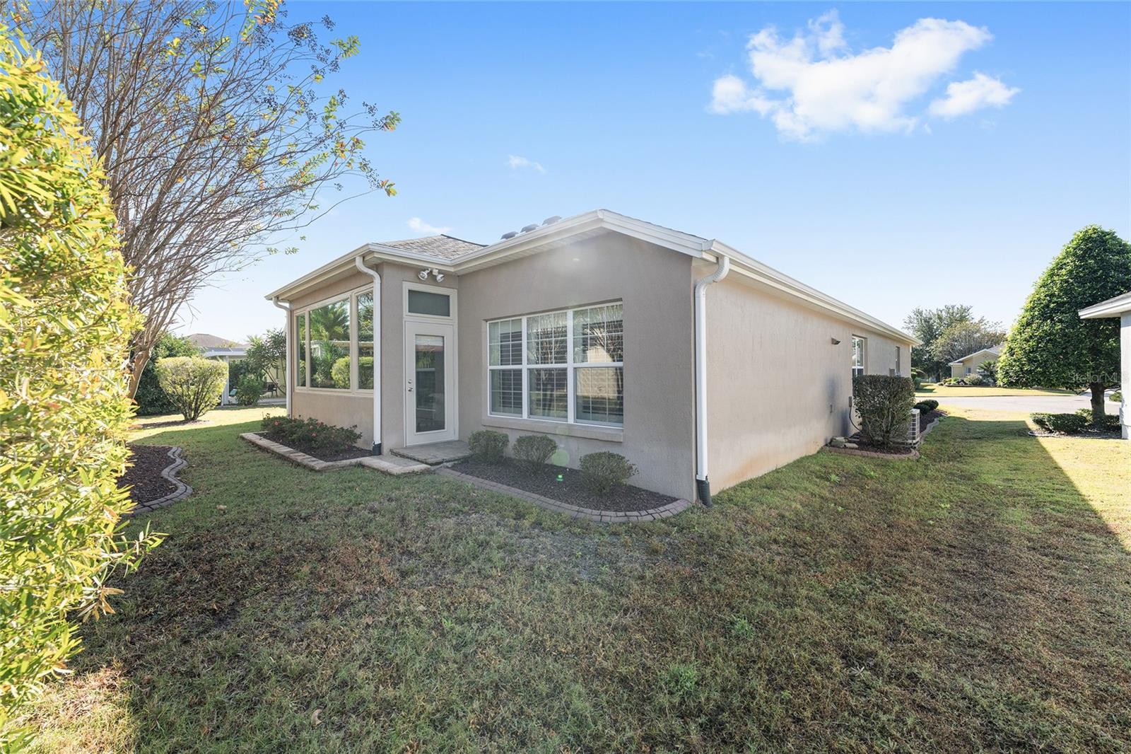 ST.JAMES - Residential